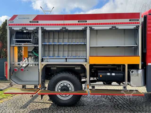 Fire department all-wheel drive tank fire engine (TLF) MAN TGM 13.290 TLF 3000 Allrad 4000 l Wasser
