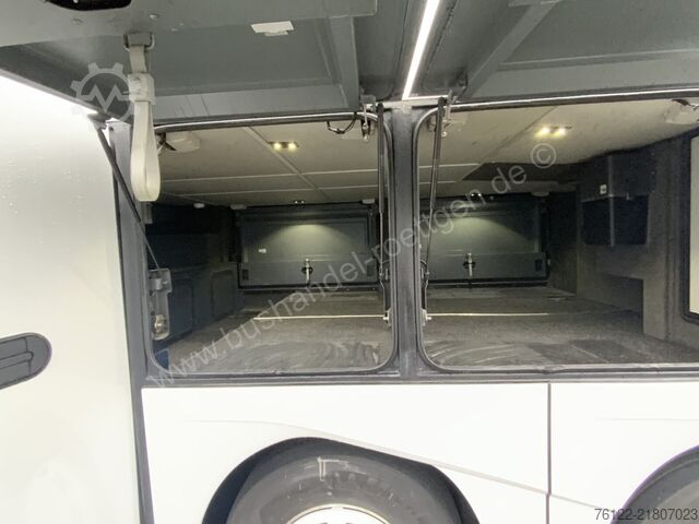 Double decker Neoplan Skyliner L