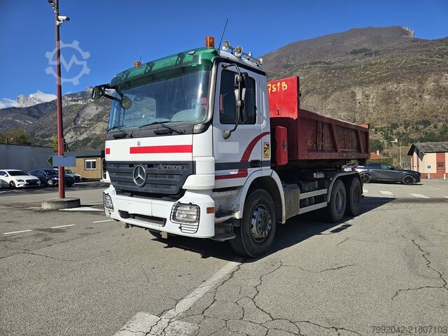 Tipper truck Mercedes-Benz ACTROS 3336