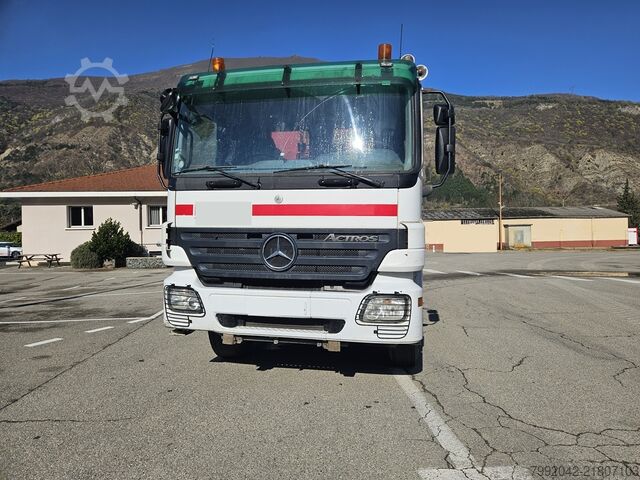 Tipper truck Mercedes-Benz ACTROS 3336