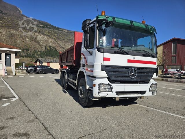 Tipper truck Mercedes-Benz ACTROS 3336