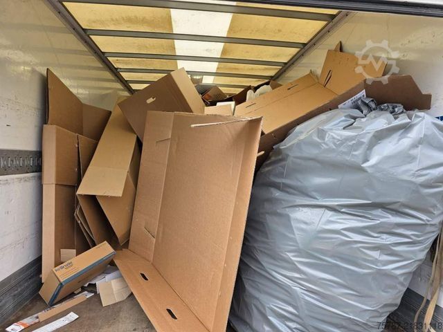 Box van IVECO 72-210 KJoffer mit Ladebordwand,AHK, Blatt/ Luft