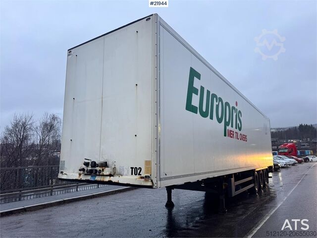 Schmitz Cabinet semi w/ Lifting element. Schmitz Cabinet semi w/ Lifting element.