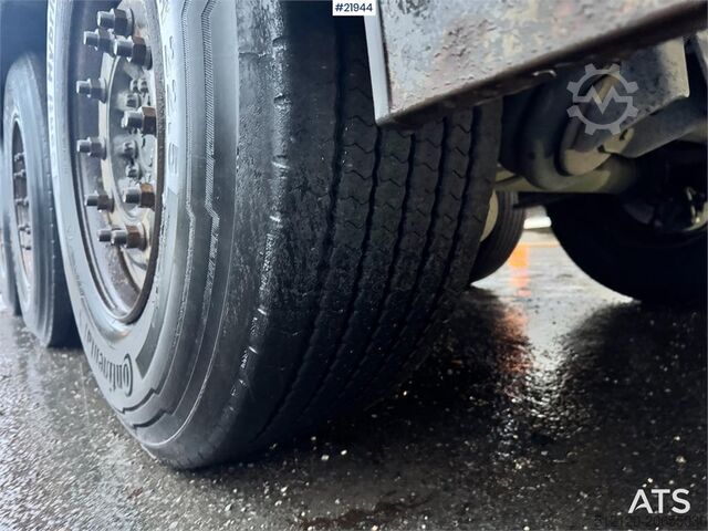 Schmitz Cabinet semi w/ Lifting element. Schmitz Cabinet semi w/ Lifting element.