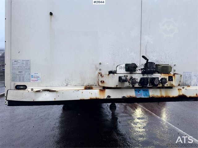 Schmitz Cabinet semi w/ Lifting element. Schmitz Cabinet semi w/ Lifting element.