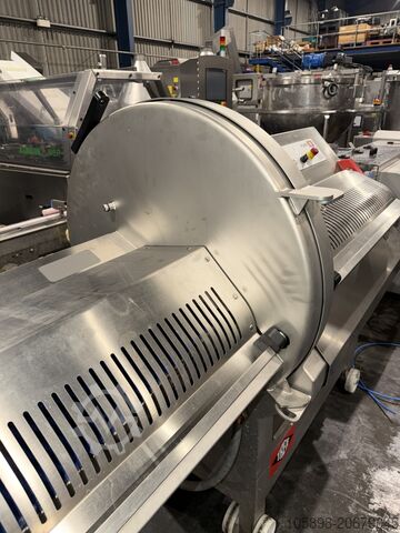 Treif slicer / chop cutter with conveyor Marel Treif Puma 700 E/EB (HS)