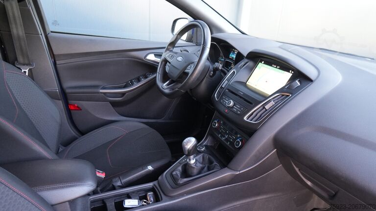 Passenger transportation Ford FOCUS WAGON 1.5TDCI ST-Line
