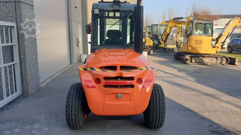 Rough terrain forklift AUSA c250hx4