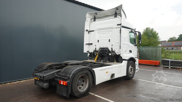 Standard-SZM Mercedes-Benz Actros 1936 tractor unit