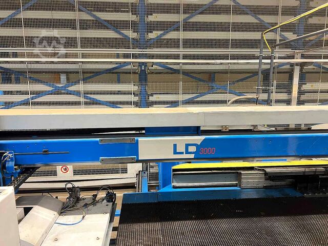 Blechbearbeitungszentrum FINNPOWER SG 6 S