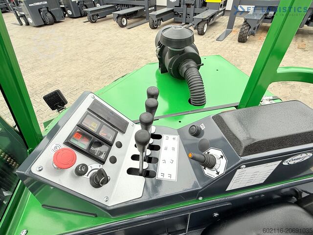 Four-way forklift Combilift CB3000 / TRIPLEX 4900MM / FREE LIFT