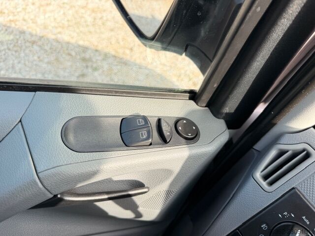 Transporter mit Doppelkabine Mercedes-Benz Vito115Mixto.Aut./Klima.Werkstat.Sortimo