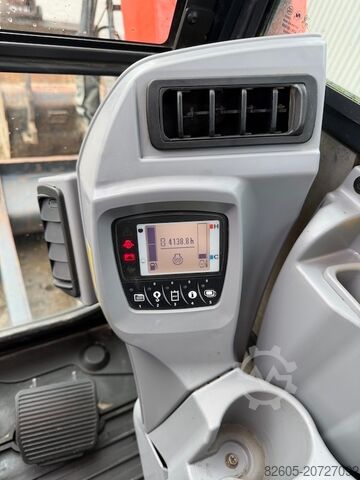 Midi excavator Kubota KX 080-4