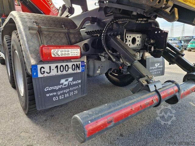 Tipper truck Renault Gamme C