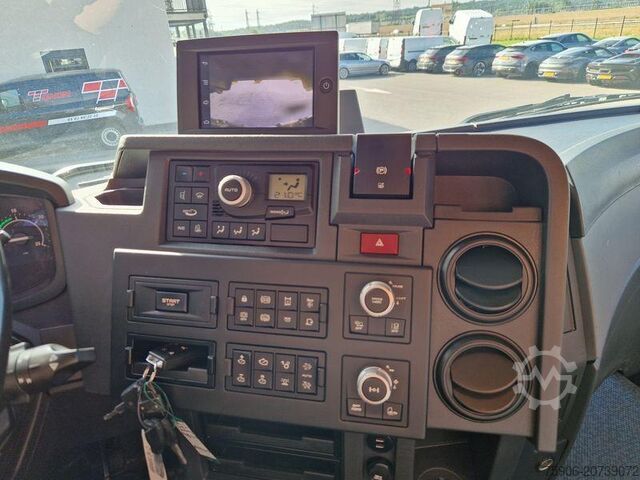 Tipper truck Renault Gamme C