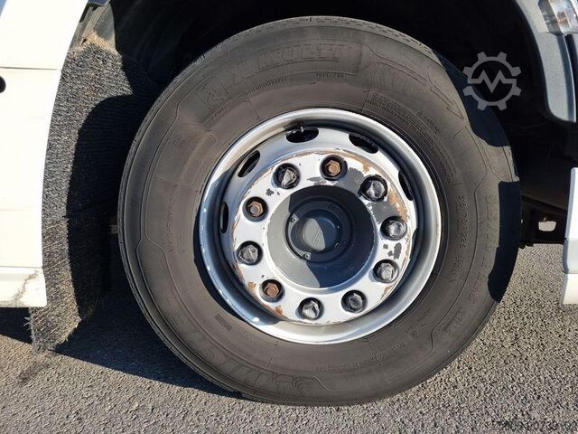 Standard tractor unit DAF XF