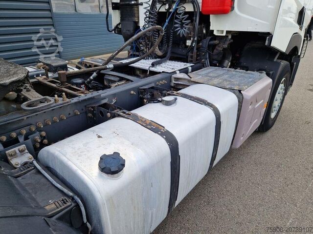 Standard tractor unit Renault C-Series