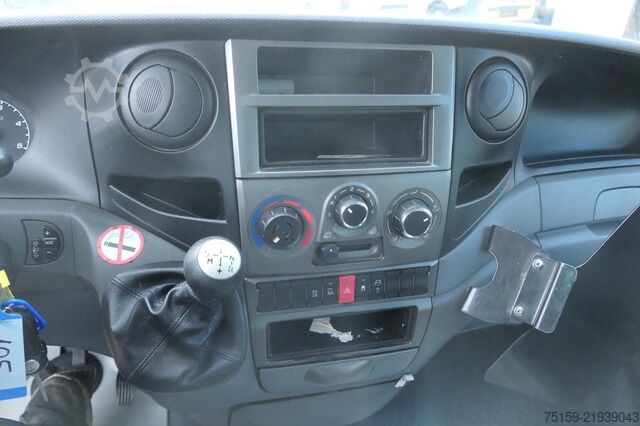 Transporter mit Koffer iveco Daily 35 S11 C30C AUTOMATIK KAMERA Regale LUFT DURCHGANG EURO-5 CoC