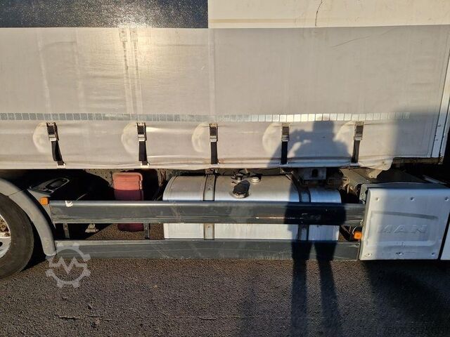 Wechselkoffer-Sattelauflieger MAN TGX