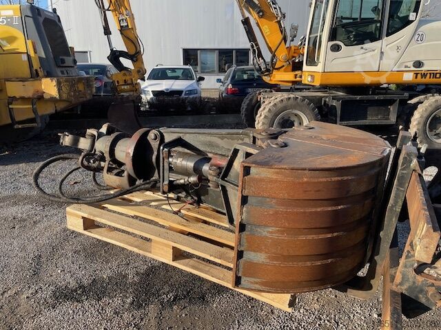 Mobilbagger ATLAS Terex 1305M mit Greifer