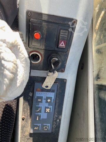 Mobilbagger ATLAS Terex 1305M mit Greifer