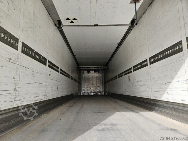 Isolated box semitrailer Schmitz Cargobull SKO 24/L-13.4 FP 45 Cool