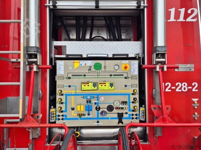 Spezial-LKW MAN FE 26.360 LF 8 Löschfahrzeug