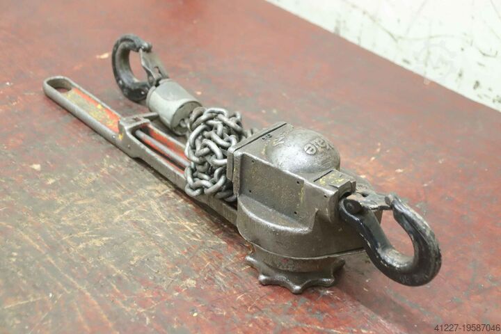 Lever chain hoist 750 kg Yale Kettenlänge 2,54 m