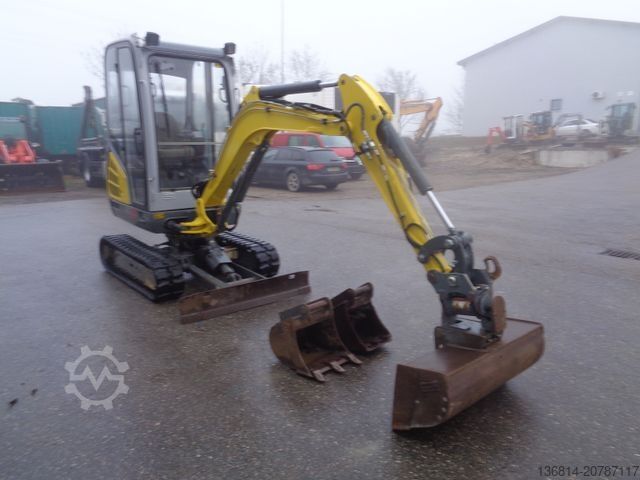 Minibagger WACKER ET20 VDS Powertilt 3 x Löffel