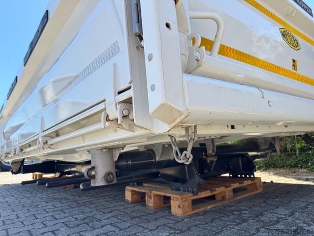 Three-sided tipper truck  MAILLER  TYP D316 Neuwertig  Aufbau für 3-Achser