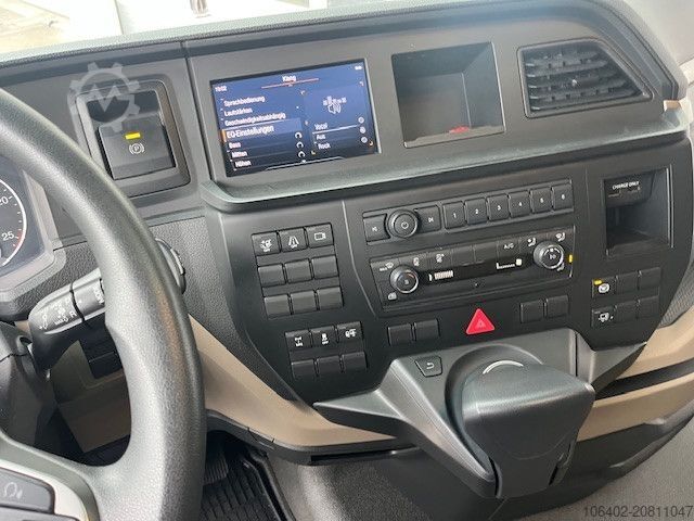 Standard SZM MAN TGX 18.470 4x2 BLS