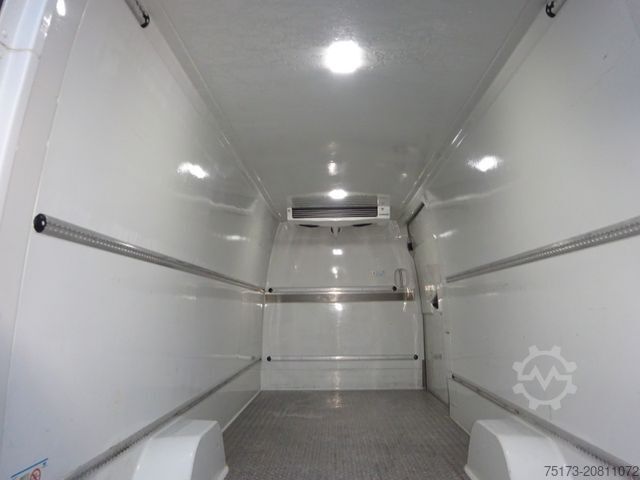 Kühltransporter MERCEDES-BENZ Sprinter III Kasten RWD/AWD 311/315/317/319 CDI