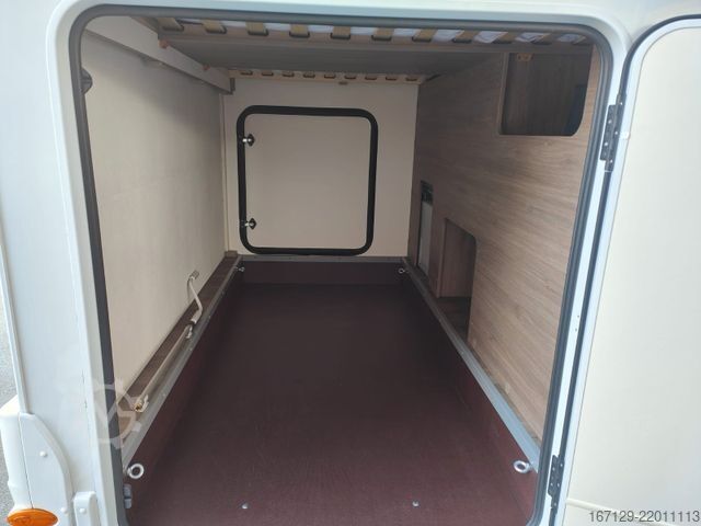 Semi-integrated camper CARADO T338 S /MJ26 /Markise /Fahrradträger /5Personen