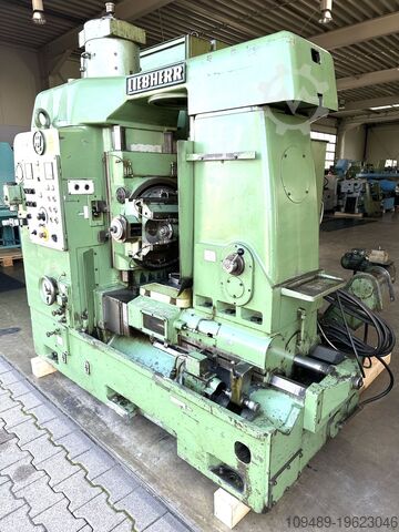 Zahnrad-Abwälzfräsmaschine / Liebherr Liebherr / Lorenz L 301