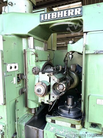 Zahnrad-Abwälzfräsmaschine / Liebherr Liebherr / Lorenz L 301