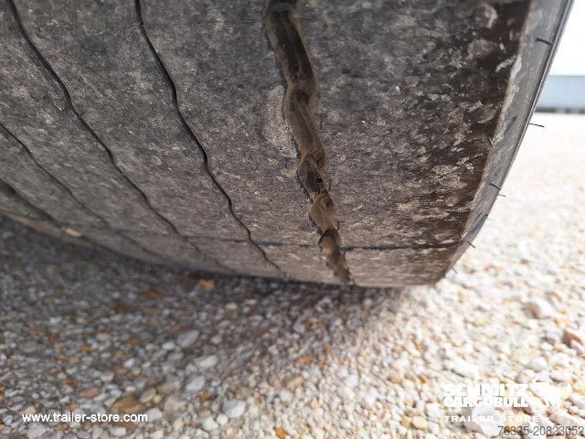 Auflieger mit Pritsche & Plane Schmitz Cargobull Curtainsider Mega