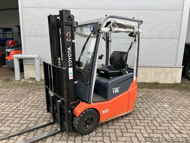 Elektro 3 Rad-Stapler Toyota 7 FBEST 15