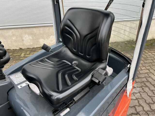 Elektro 3 Rad-Stapler Toyota 7 FBEST 15