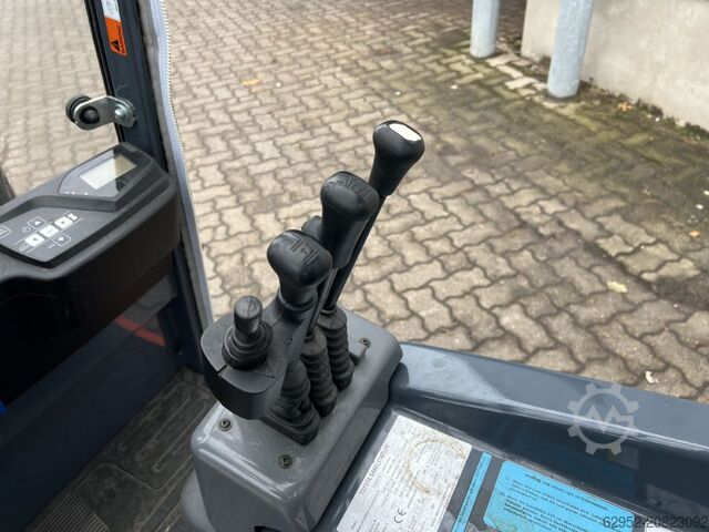 Elektro 3 Rad-Stapler Toyota 7 FBEST 15