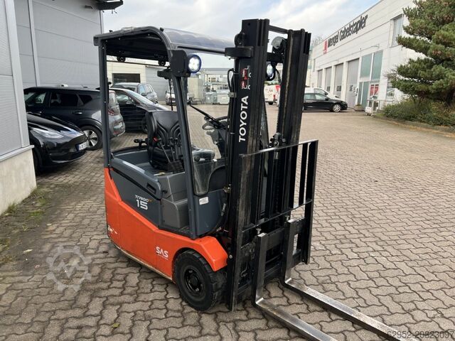 Elektro 3 Rad-Stapler Toyota 7 FBEST 15