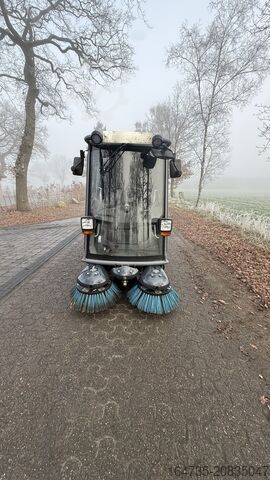 Kehrmaschine Tennant GREEN MACHINES 500 ZE ZERO EMISSION