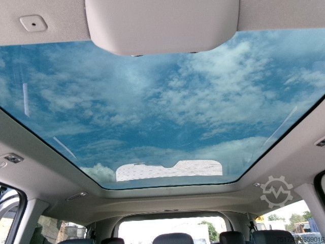 Minibus FORD Tourneo Custom 320L2 Sport 4x4 AHK Exklusiv ACC