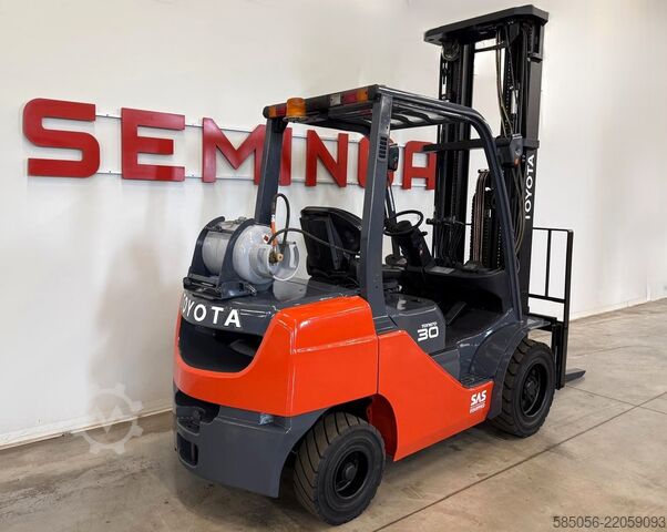 Forklift Toyota 11252 - 8FGF30