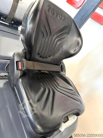 Forklift Toyota 11252 - 8FGF30