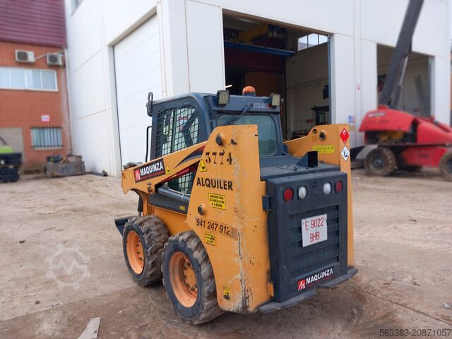 Loader Mustang 1350R