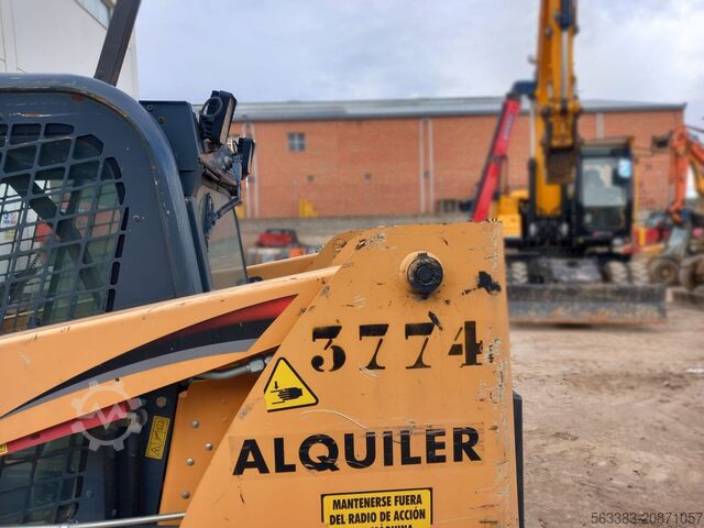 Loader Mustang 1350R