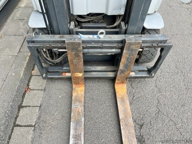 Electric 3-wheel forklift Still RX20-16