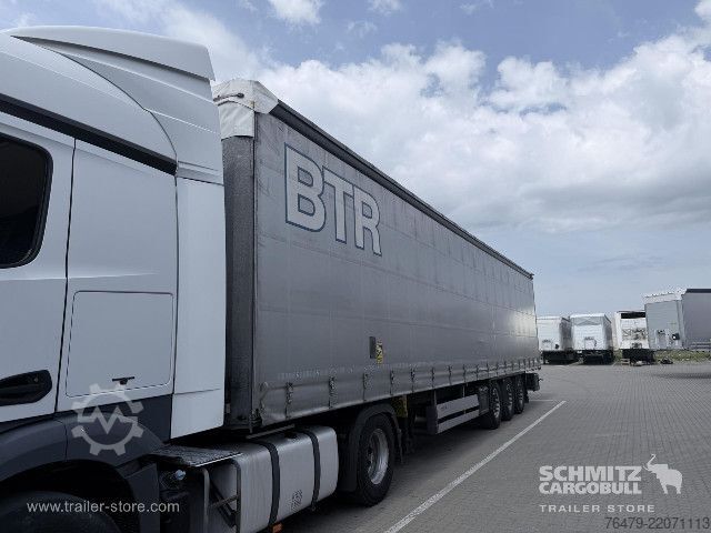 Auflieger mit Pritsche & Plane Schmitz Cargobull Curtainsider Standard