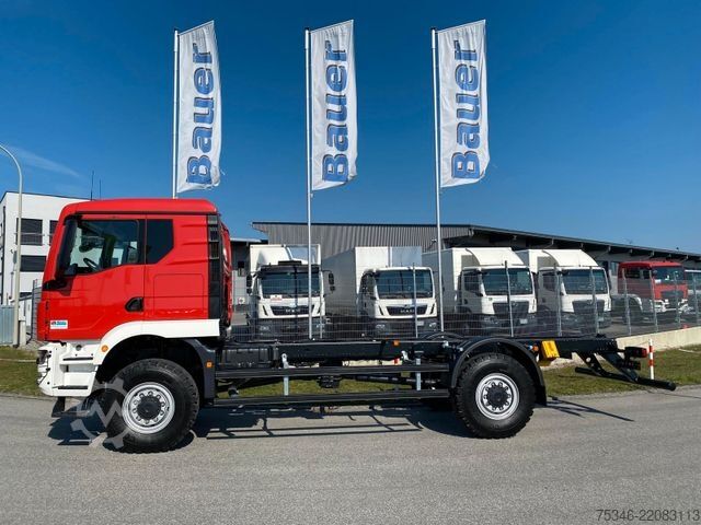 Truck chassis MAN TGM 18.250 4x4 BB/Fahrgestell/3-Sitze/Neu