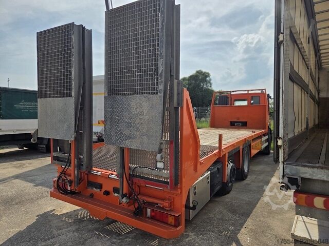 Flatbed with ramps for vehicle transport Iveco Stralis AD 260S36